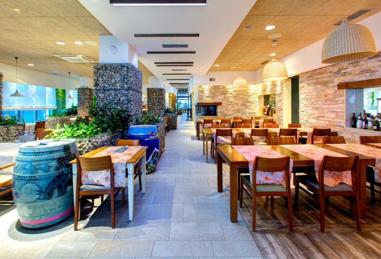 Hotel Villa Regina Medjugorje Exterior photo